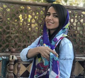 فرزانه فصيحى | بیوگرافی فرزانه فصيحى (مهمان دورهمی) دختر باد ایران و همسرش + عکس